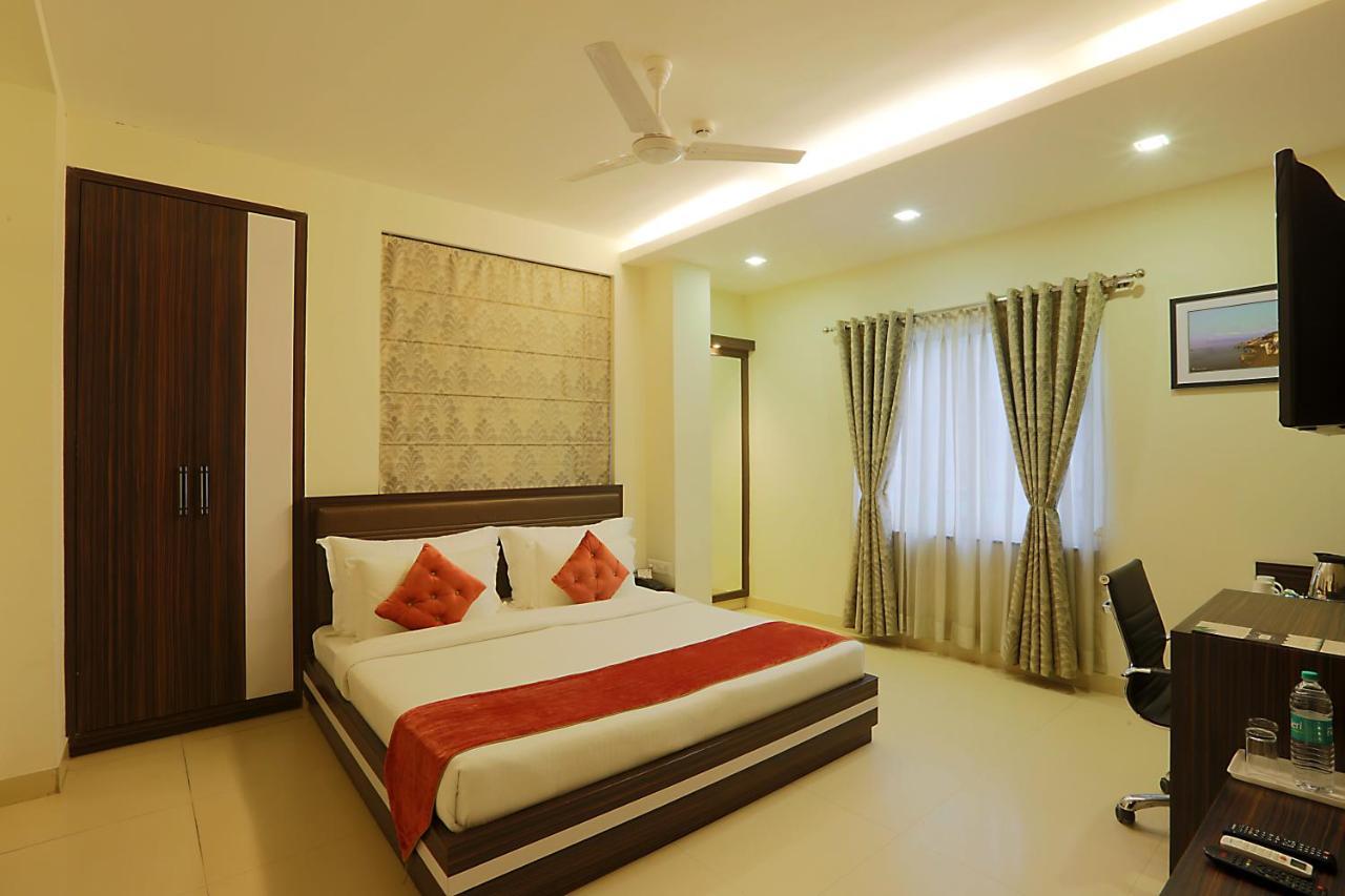 Hotel Premiere Villa Varanasi Eksteriør billede
