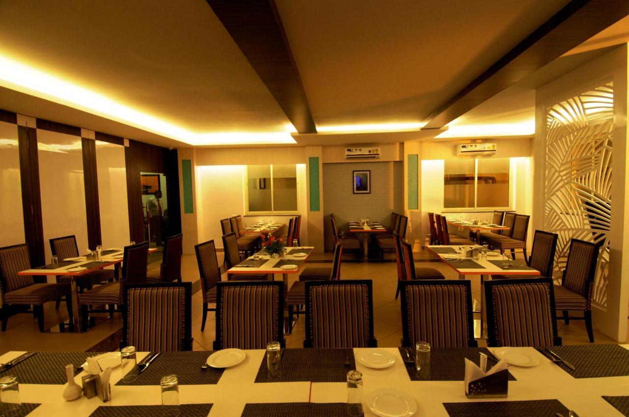 Hotel Premiere Villa Varanasi Eksteriør billede